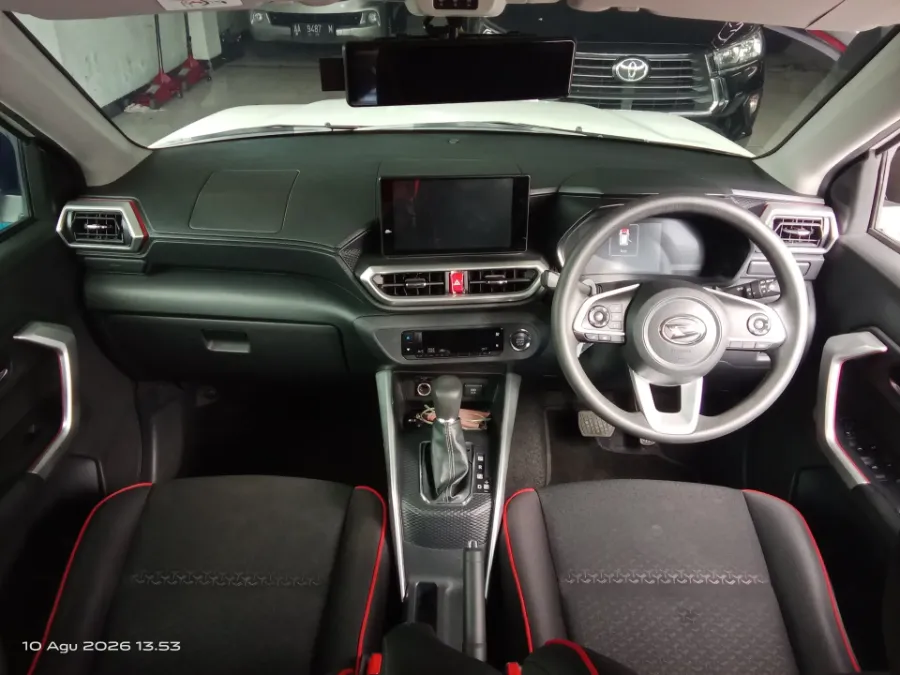 Foto Mobil Bekas Dashboard Daihatsu Rocky 1.0 R tahun 2022
