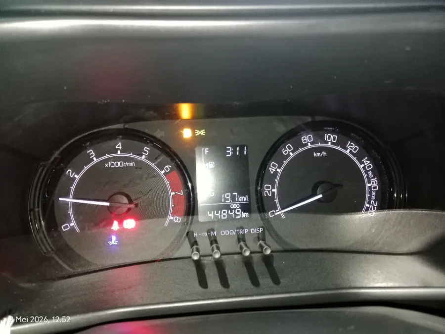 Foto Mobil Bekas Odometer Daihatsu Rocky 1.2 M tahun 2022