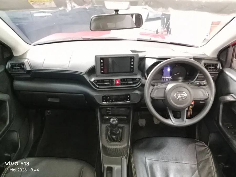 Foto Mobil Bekas Dashboard Daihatsu Rocky 1.2 M tahun 2024