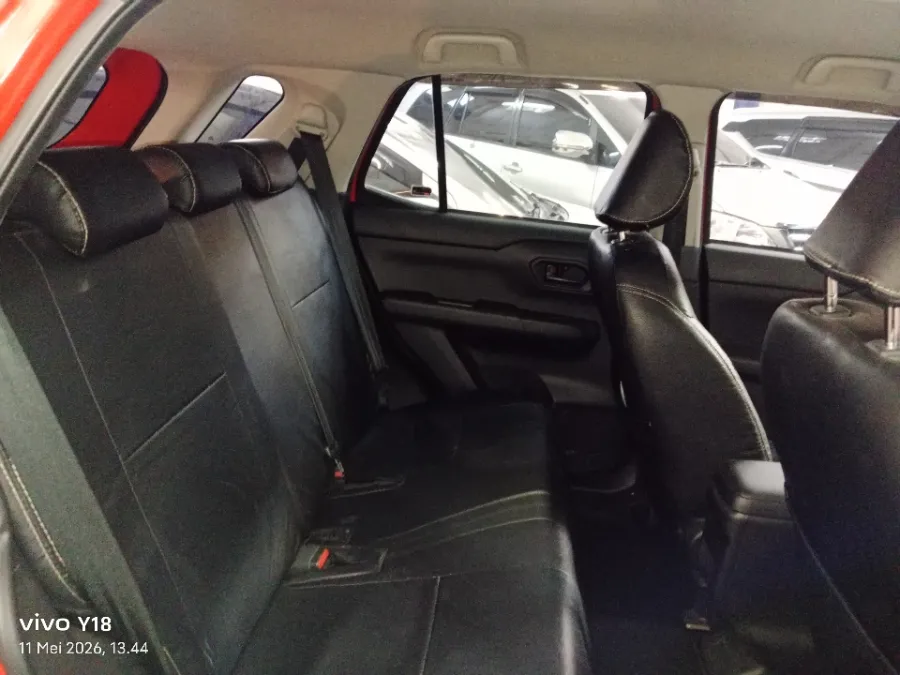 Foto Mobil Bekas Kabin Belakang Daihatsu Rocky 1.2 M tahun 2024