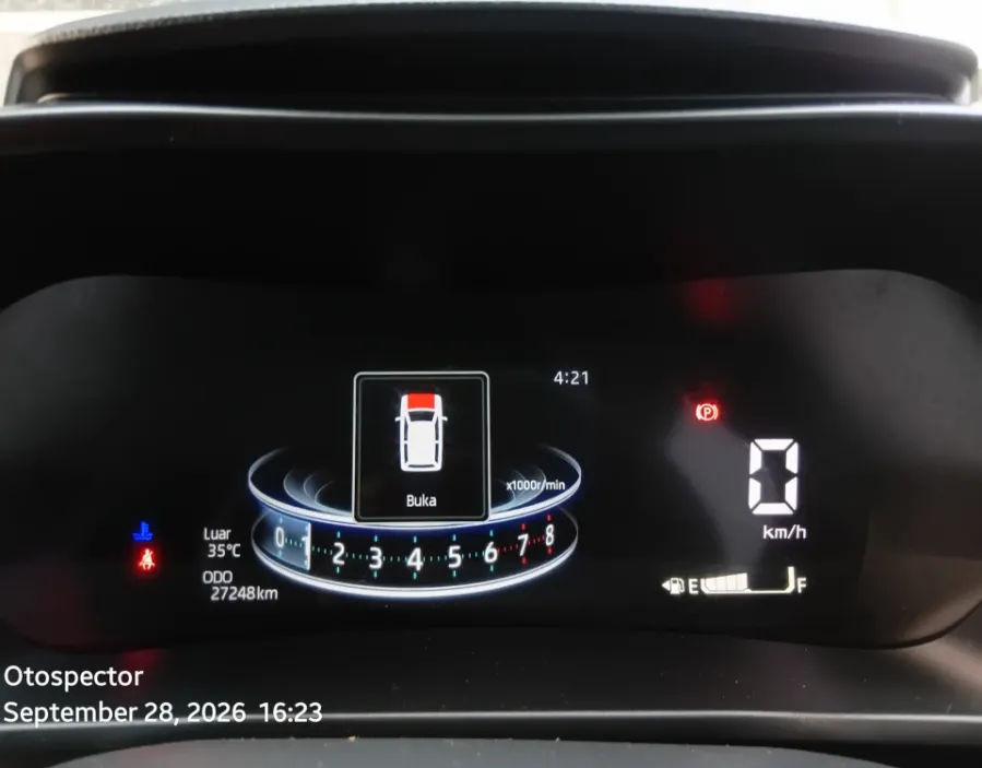 Foto Mobil Bekas Odometer Daihatsu Rocky 1.2 X tahun 2021