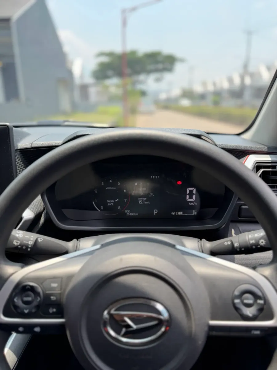 Foto Mobil Bekas Odometer Daihatsu Rocky 1.2 X tahun 2021