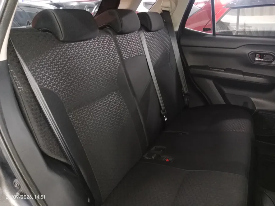 Foto Mobil Bekas Kabin Belakang Daihatsu Rocky 1.2 X tahun 2022