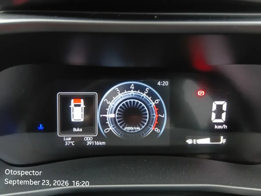 Foto Mobil Bekas Odometer Daihatsu Rocky 1.2 X tahun 2022
