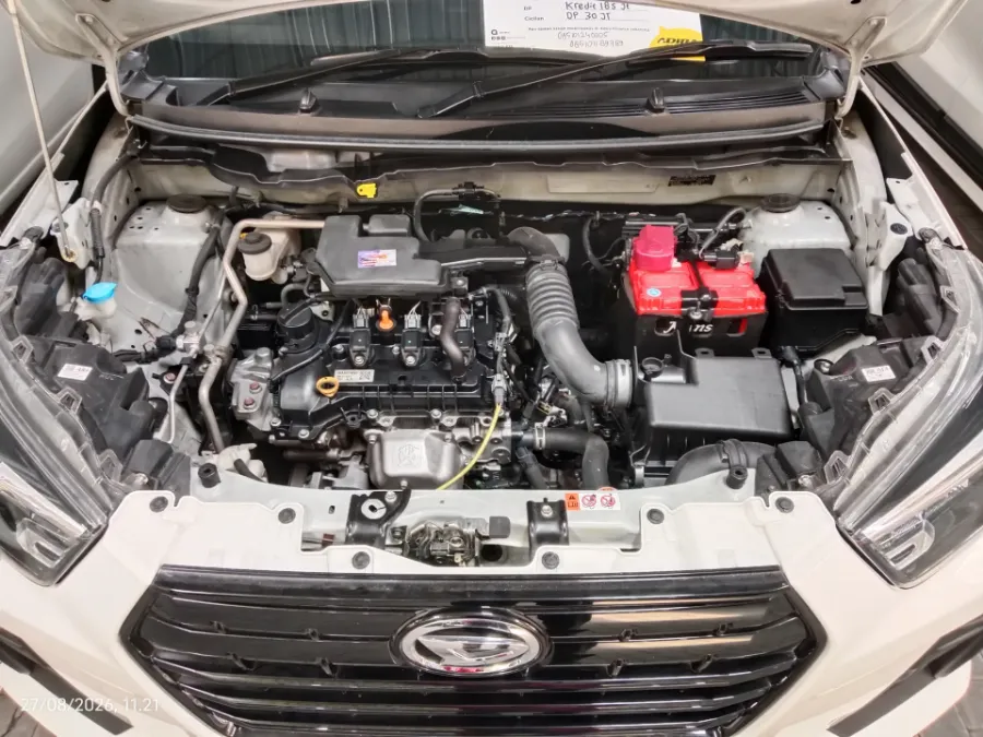 Foto Mobil Bekas Mesin Daihatsu Rocky 1.2 X tahun 2023