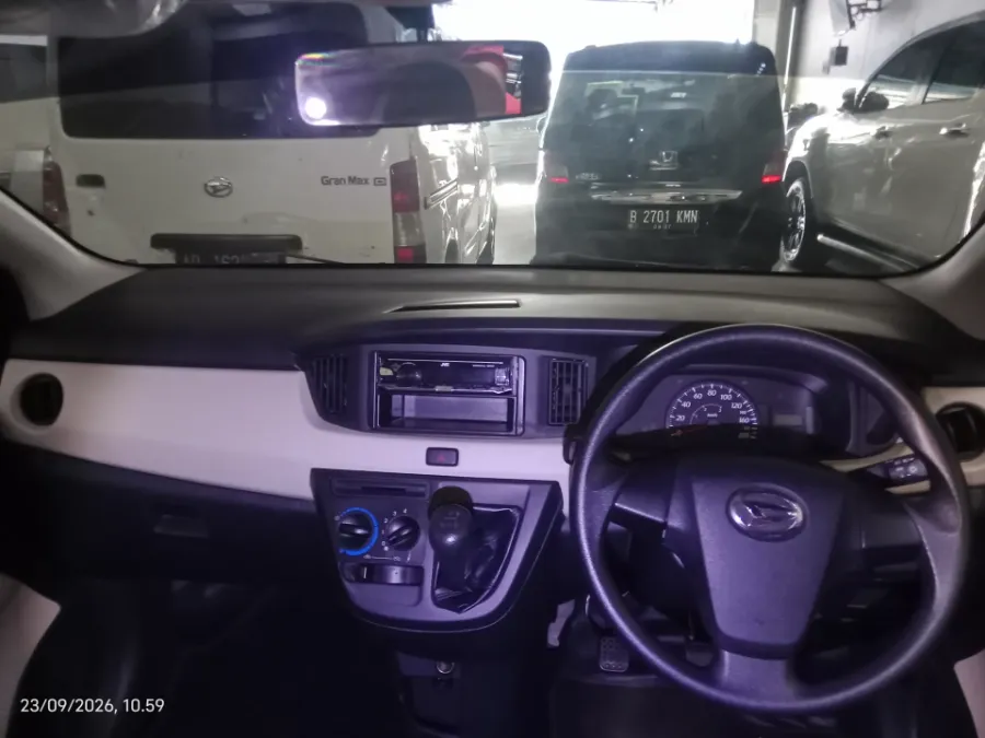 Foto Mobil Bekas Dashboard Daihatsu Sigra 1.0 D tahun 2019
