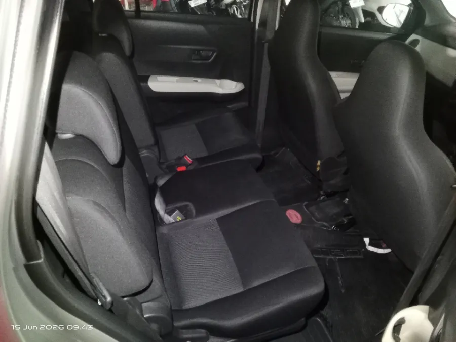 Foto Mobil Bekas Kabin Belakang Daihatsu Sigra 1.0 D tahun 2019