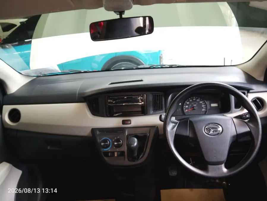 Foto Mobil Bekas Dashboard Daihatsu Sigra 1.0 D tahun 2021