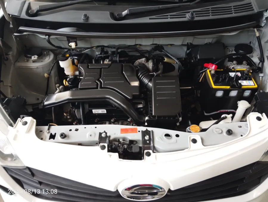 Foto Mobil Bekas Mesin Daihatsu Sigra 1.0 D tahun 2021