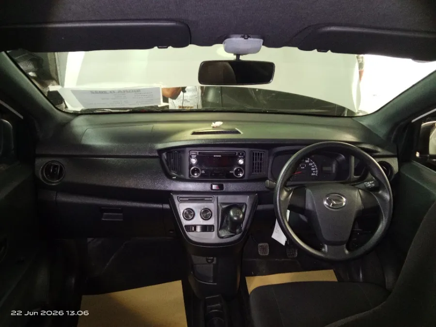 Foto Mobil Bekas Dashboard Daihatsu Sigra 1.0 D tahun 2022