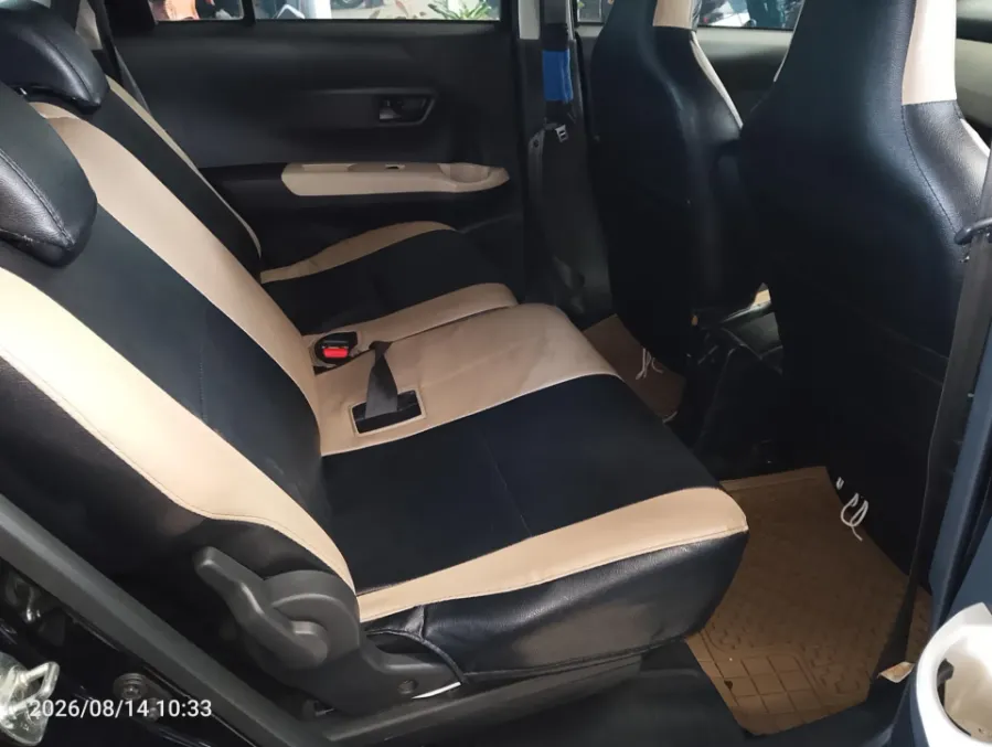 Foto Mobil Bekas Kabin Belakang Daihatsu Sigra 1.0 M tahun 2018