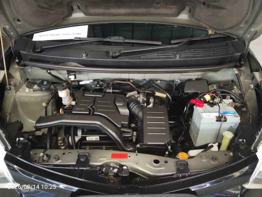 Foto Mobil Bekas Mesin Daihatsu Sigra 1.0 M tahun 2018