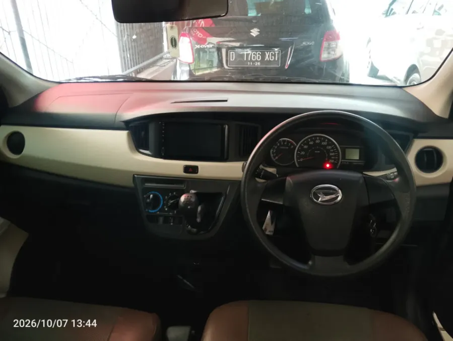 Foto Mobil Bekas Dashboard Daihatsu Sigra 1.0 M tahun 2019