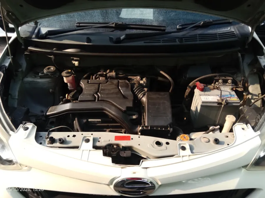 Foto Mobil Bekas Mesin Daihatsu Sigra 1.0 M tahun 2019