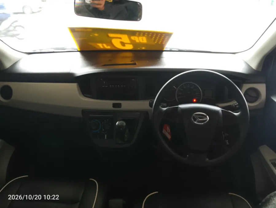 Foto Mobil Bekas Dashboard Daihatsu Sigra 1.0 M tahun 2022