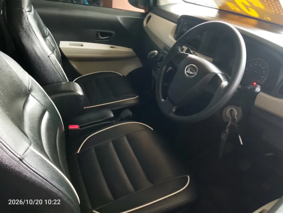 Foto Mobil Bekas Kabin Depan Daihatsu Sigra 1.0 M tahun 2022