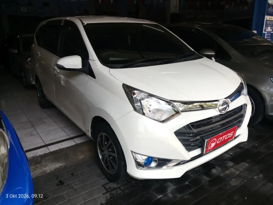 Foto Mobil Bekas Kanan Depan Daihatsu Sigra 1.2 R tahun 2018