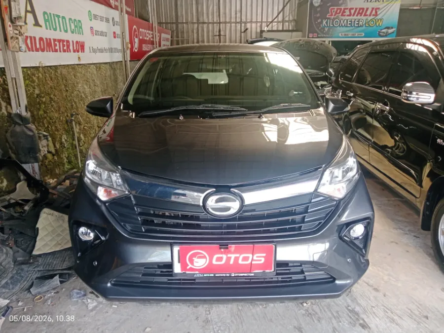 Foto Mobil Bekas Tampak Depan Daihatsu Sigra 1.2 R tahun 2020