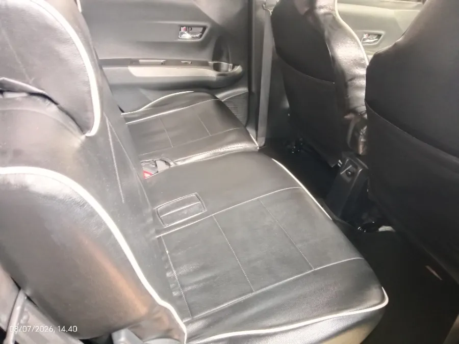 Foto Mobil Bekas Kabin Belakang Daihatsu Sigra 1.2 R tahun 2021