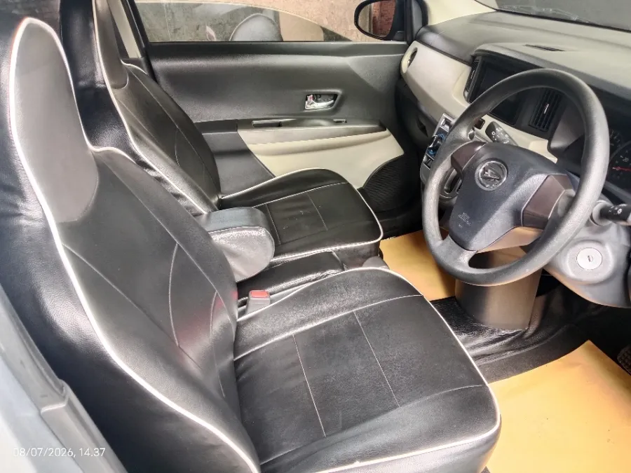 Foto Mobil Bekas Kabin Depan Daihatsu Sigra 1.2 R tahun 2021