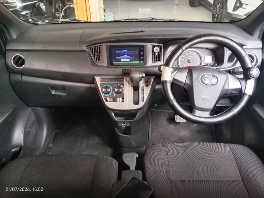 Foto Mobil Bekas Dashboard Daihatsu Sigra 1.2 R tahun 2022