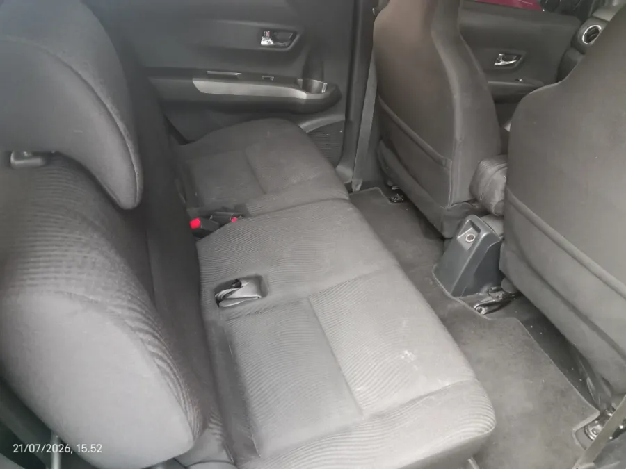 Foto Mobil Bekas Kabin Belakang Daihatsu Sigra 1.2 R tahun 2022