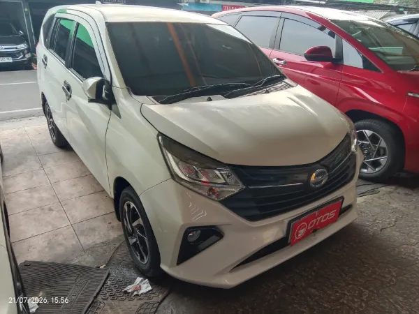 2022 Daihatsu Sigra 1.2 R - Foto 1 dari 6