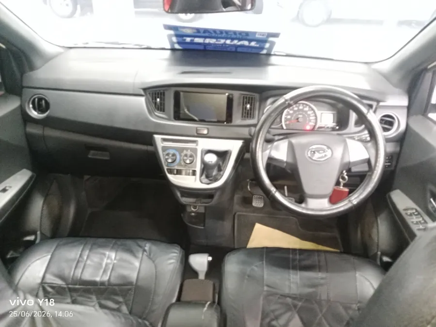 Foto Mobil Bekas Dashboard Daihatsu Sigra 1.2 R tahun 2024