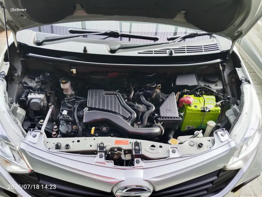 Foto Mobil Bekas Mesin Daihatsu Sigra 1.2 X tahun 2021