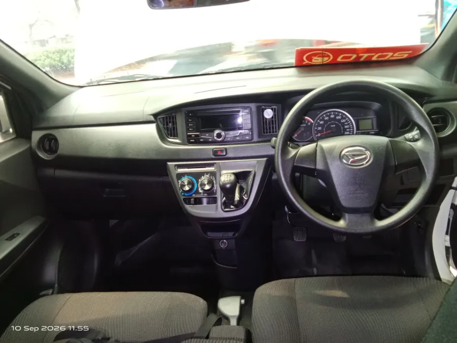 Foto Mobil Bekas Dashboard Daihatsu Sigra 1.2 X tahun 2022