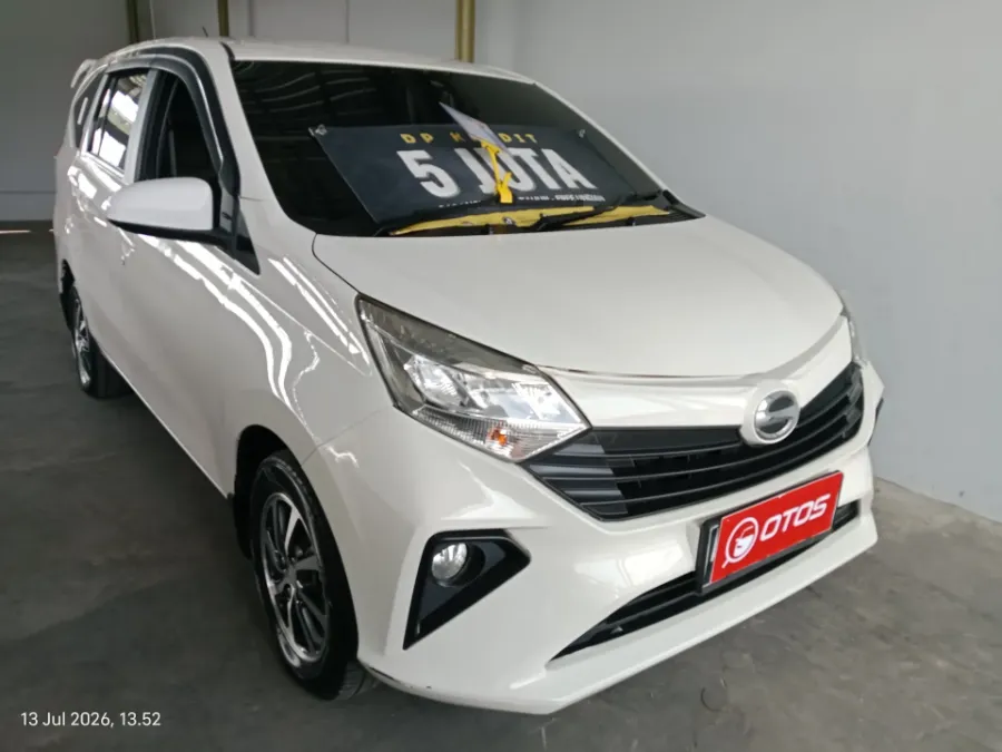 Foto Mobil Bekas Kanan Depan Daihatsu Sigra 1.2 X tahun 2022
