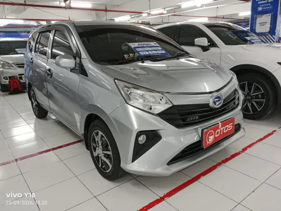Foto Mobil Bekas Kanan Depan Daihatsu Sigra 1.2 X tahun 2022