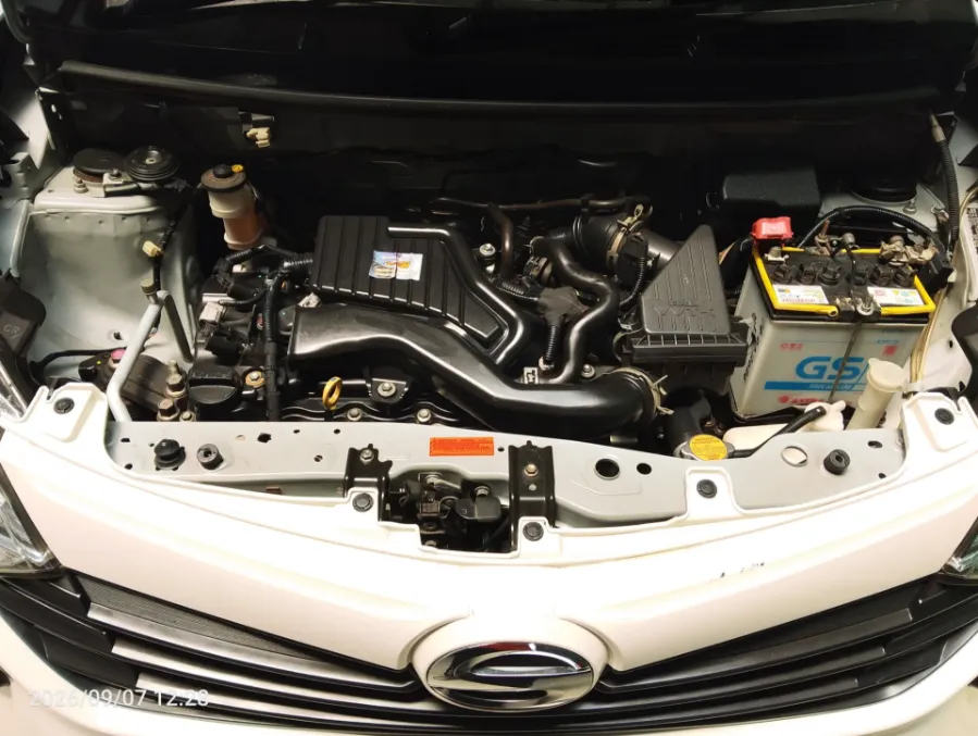 Foto Mobil Bekas Mesin Daihatsu Sigra 1.2 X tahun 2023