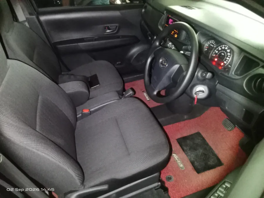Foto Mobil Bekas Kabin Depan Daihatsu Sigra 1.2 X tahun 2025