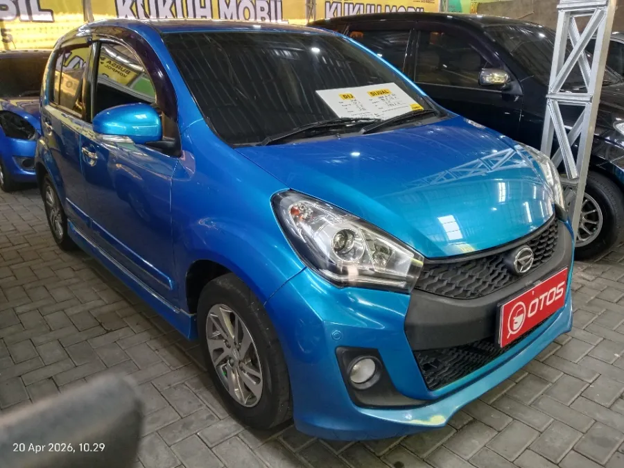 Foto Mobil Bekas Kanan Depan Daihatsu Sirion 1.3 tahun 2017