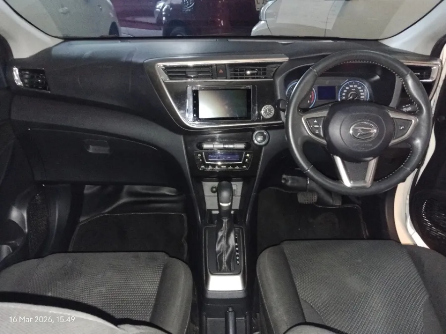 Foto Mobil Bekas Dashboard Daihatsu Sirion 1.3 tahun 2018