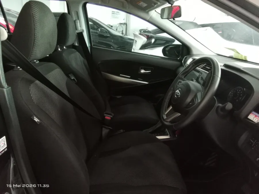 Foto Mobil Bekas Kabin Depan Daihatsu Sirion 1.3 tahun 2021