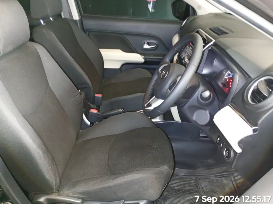 Foto Mobil Bekas Kabin Depan Daihatsu Terios 1.5 tahun 2019