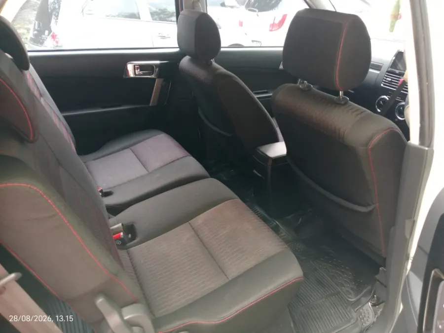 Foto Mobil Bekas Kabin Belakang Daihatsu Terios 1.5 R tahun 2016