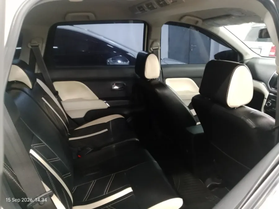 Foto Mobil Bekas Kabin Belakang Daihatsu Terios 1.5 R tahun 2018