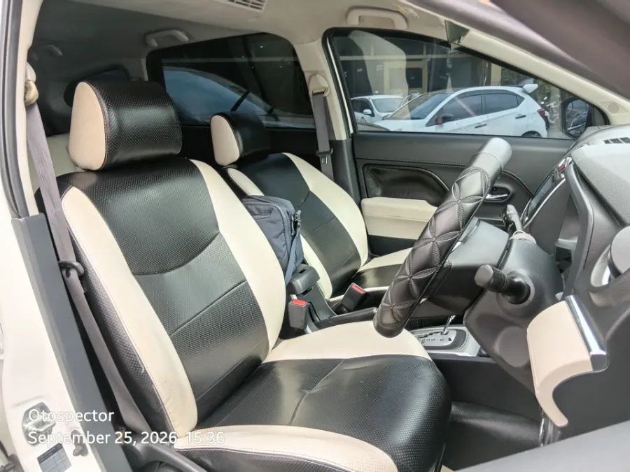 Foto Mobil Bekas Kabin Depan Daihatsu Terios 1.5 R tahun 2018