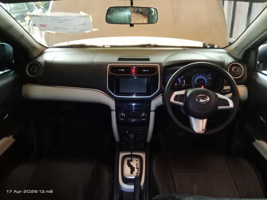 Foto Mobil Bekas Dashboard Daihatsu Terios 1.5 R tahun 2019