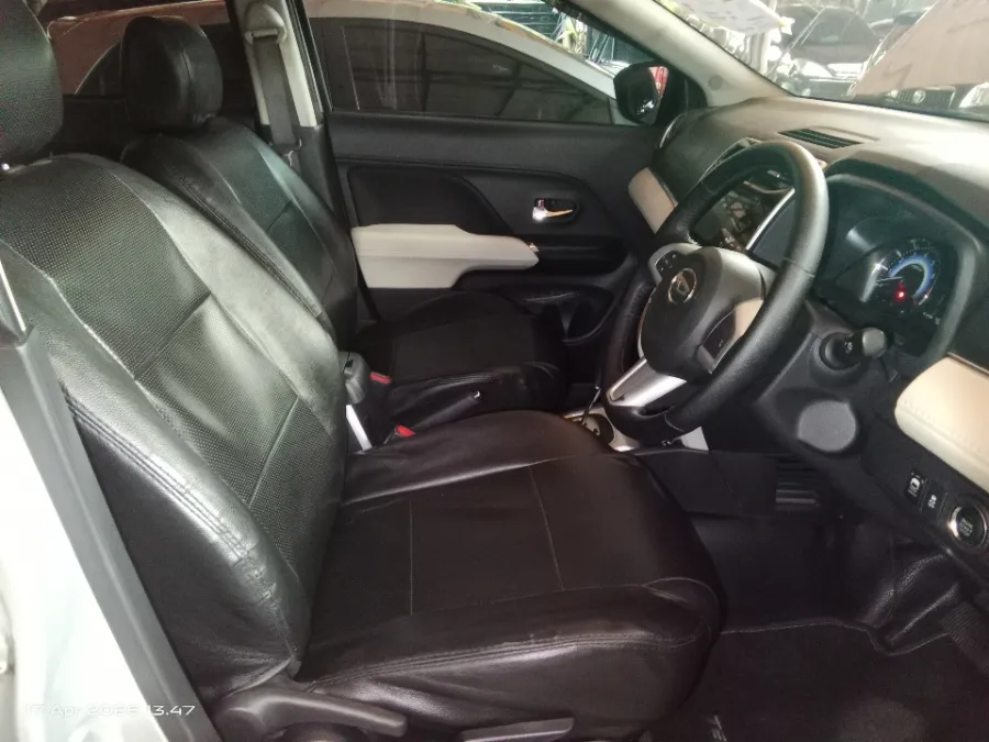 Foto Mobil Bekas Kabin Depan Daihatsu Terios 1.5 R tahun 2019
