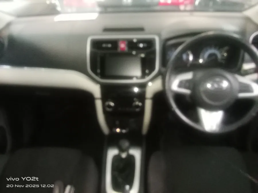 Foto Mobil Bekas Dashboard Daihatsu Terios 1.5 R tahun 2021