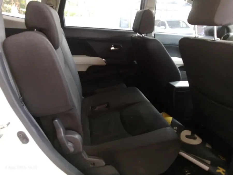 Foto Mobil Bekas Kabin Belakang Daihatsu Terios 1.5 R tahun 2021
