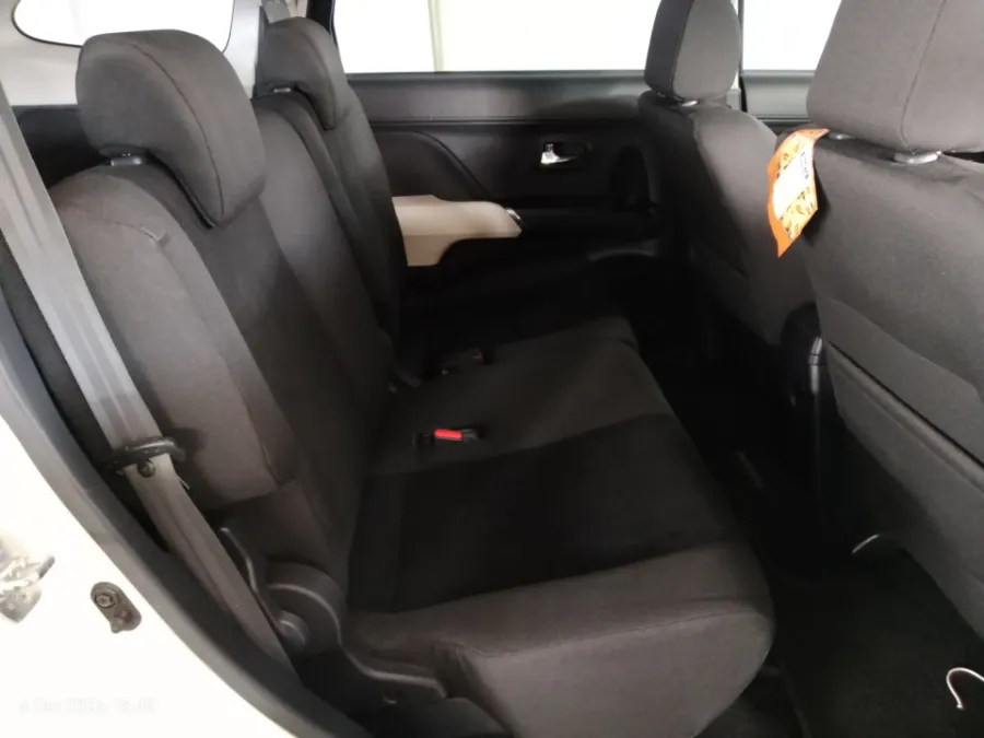 Foto Mobil Bekas Kabin Belakang Daihatsu Terios 1.5 R tahun 2021