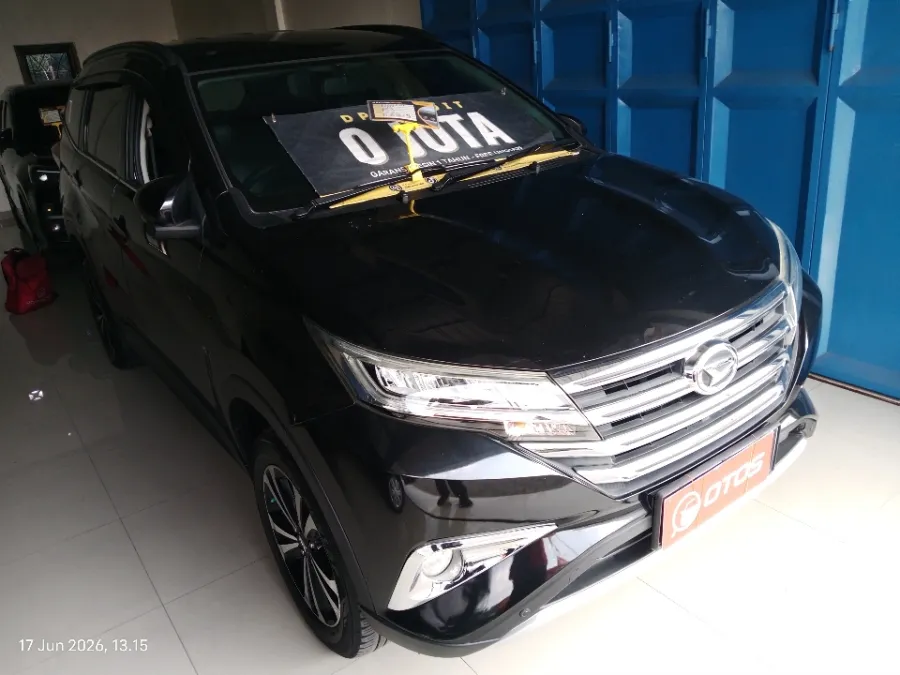 Foto Mobil Bekas Kanan Depan Daihatsu Terios 1.5 R tahun 2021