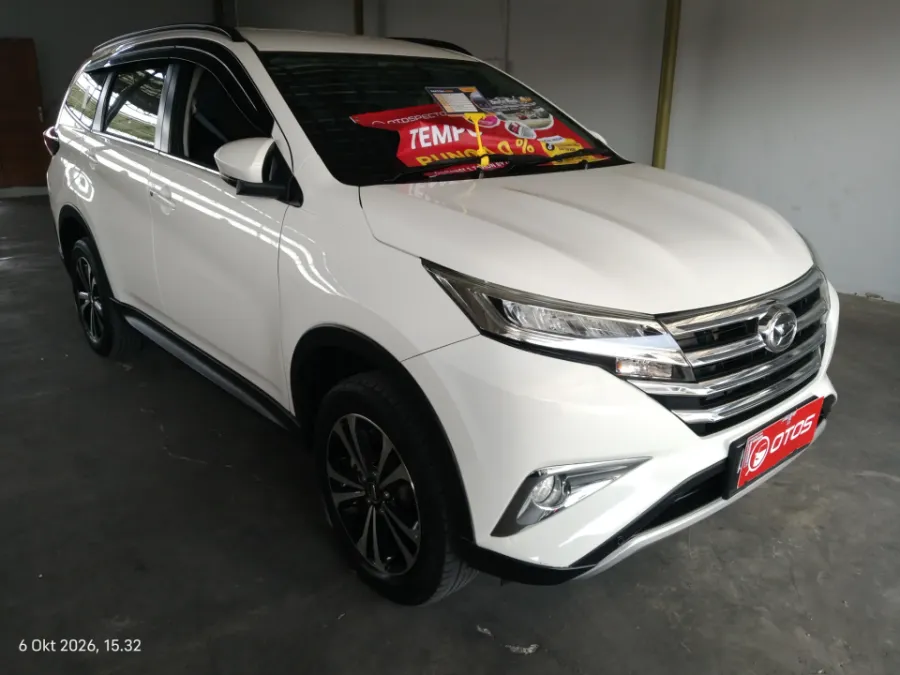 Foto Mobil Bekas Kanan Depan Daihatsu Terios 1.5 R tahun 2021