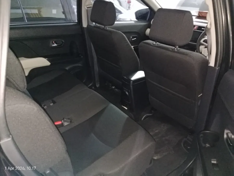 Foto Mobil Bekas Kabin Belakang Daihatsu Terios 1.5 R tahun 2022