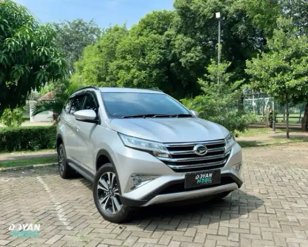 2022 Daihatsu Terios 1.5 R - Foto 1 dari 9